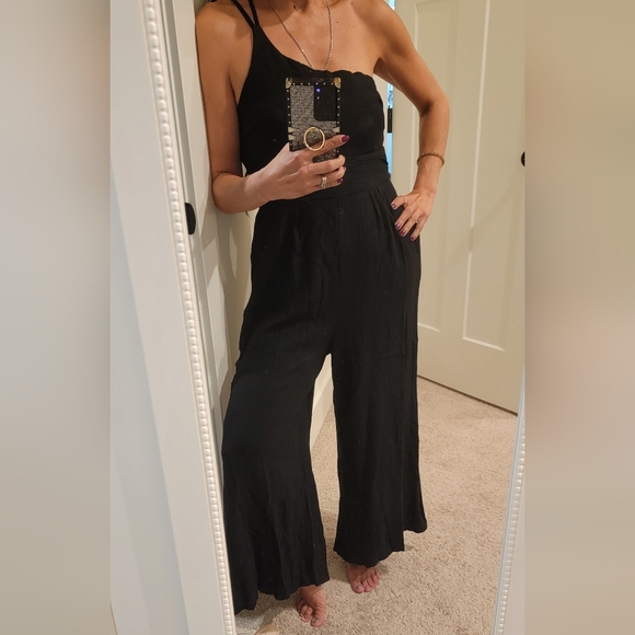 Asymmetrical Jumpsuit - Picture 6 of 8